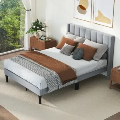 Čalúnený rám manželskej postele pre posteľ s plošinou na matrac 200 x 140 cm s čelom, sivý rám postele