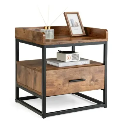 Dvojposchodový bočný stolík s kovovým rámom a vyvýšenými zástenami, rustikálny hnedý