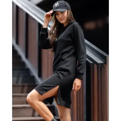 Ležérne šaty s kapucňou čierne MODA523