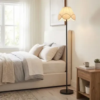 Stojaca lampa s reguláciou jasu, 159 cm, s plynule nastaviteľným jasom a látkovým tienidlom v čiernej farbe