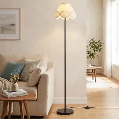 Stojaca lampa s reguláciou jasu, 159 cm, s plynule nastaviteľným jasom a látkovým tienidlom v čiernej farbe