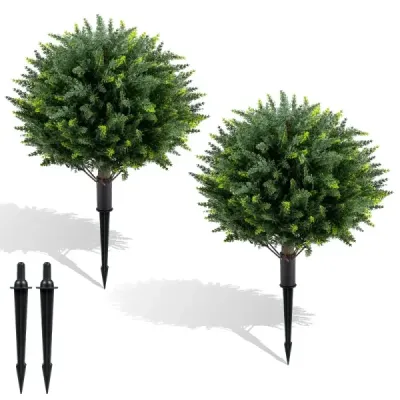 Sada 2 umelých rastlín s tŕňom do zeme, 70 cm. Umelý cyprus vyrobený z PE. Vždyzelené umelé rastliny.