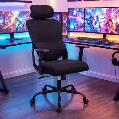 Ergonomická kancelárska stolička s nastaviteľnou opierkou hlavy a bedrovou opierkou, čierna