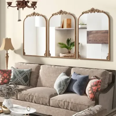 Oblúkové nástenné zrkadlo Golden tradičné vintage barokové zrkadlo s kovovým rámom starožitné oblúkové zrkadlo 95 cm x 66 cm