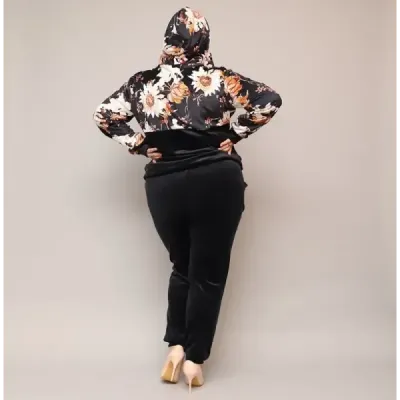 Dámsky velúrový komplet PLUS SIZE MODA8228 čierna