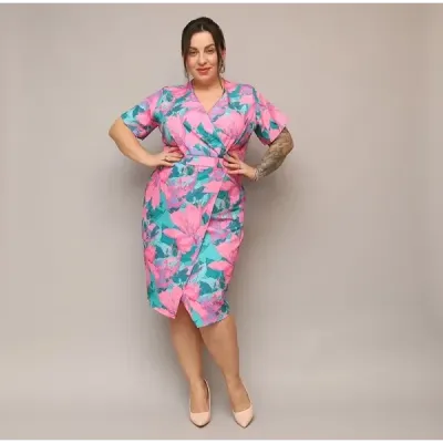 Dámske šaty po kolená PLUS SIZE MODA742 ružovo-zelené