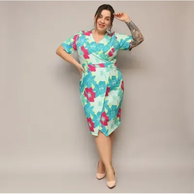 Dámske šaty po kolená PLUS SIZE MODA742 zeleno-fuksiové