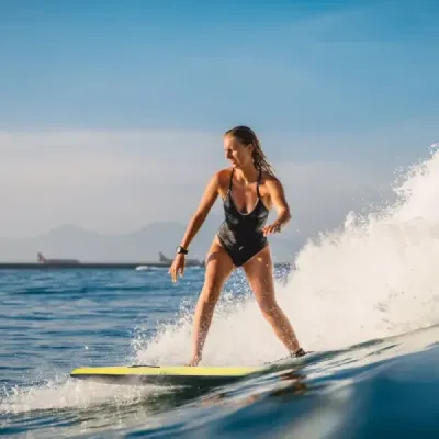 Bodyboard ľahká plavecká doska s jadrom EPS a povrchom XPE pre deti a dospelých 106 cm žltá